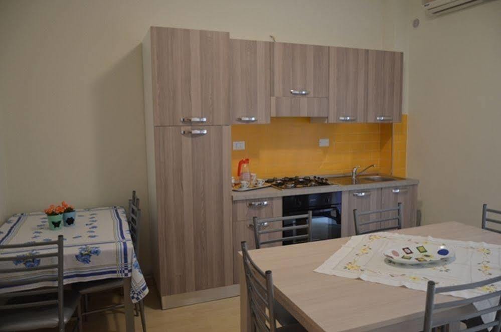 Affittacamere Il Terrazzo Di Archimede Сиракуза Екстериор снимка