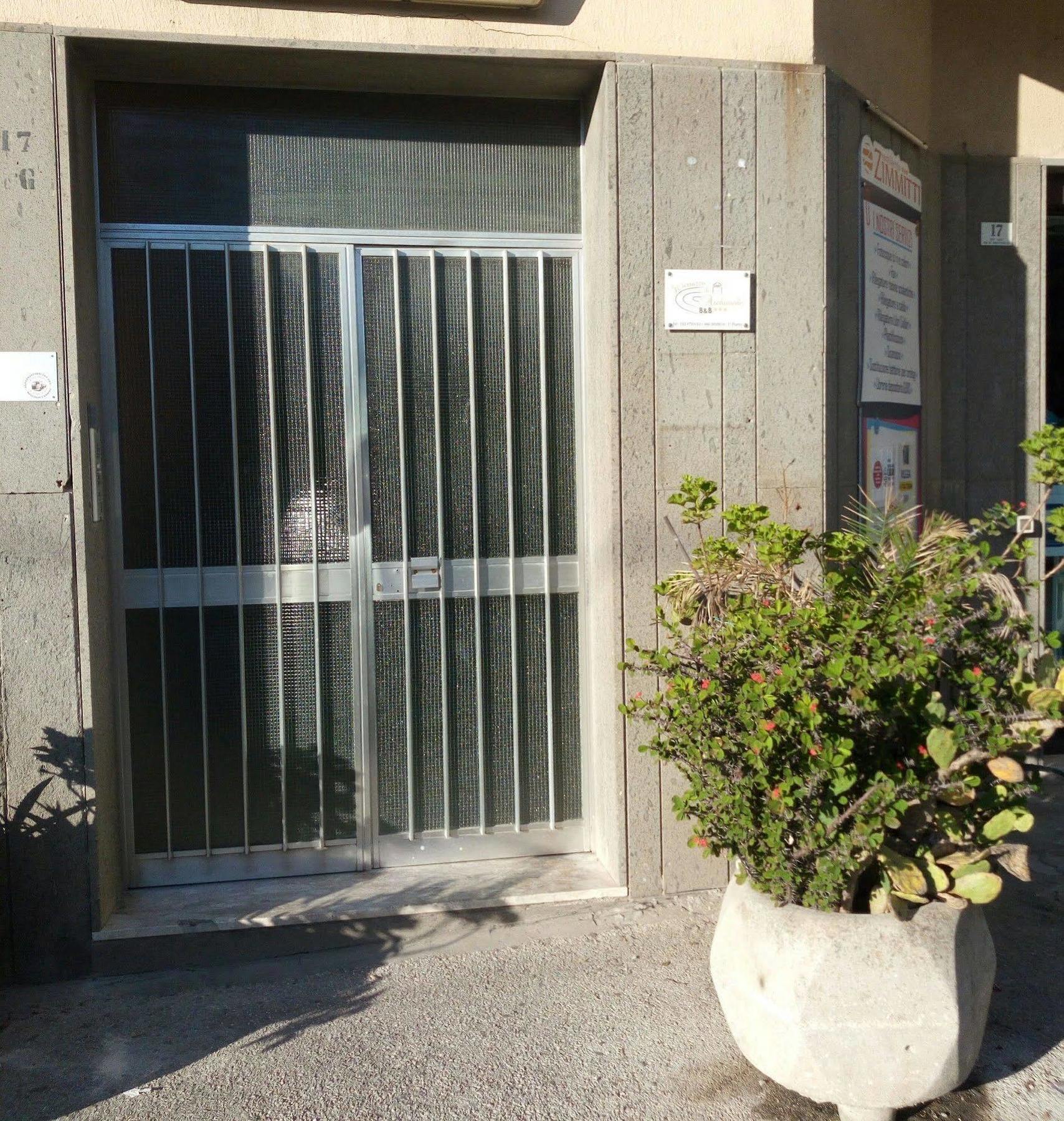 Affittacamere Il Terrazzo Di Archimede Сиракуза Екстериор снимка